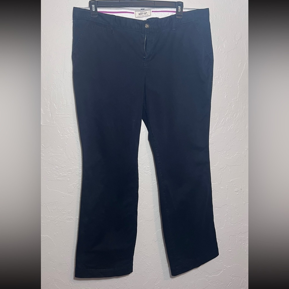 OLD NAVY PERFECT BOOT-CUT FAVORITE KHAKIS LOW-RISE BLACK SIZE 18 REGULAR